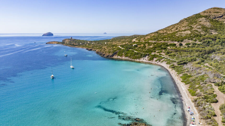 Sant'Antioco, due mesi e poi il nulla: il modello economico che va ripensato